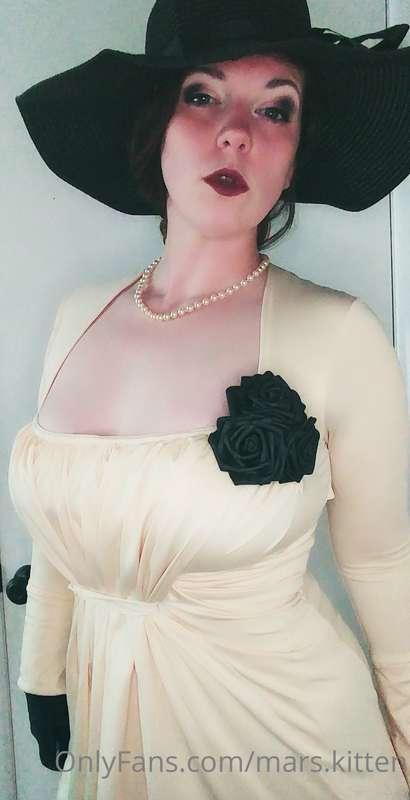 Lady D, anyone?
Want to fight her with mods on? Stay tuned f..