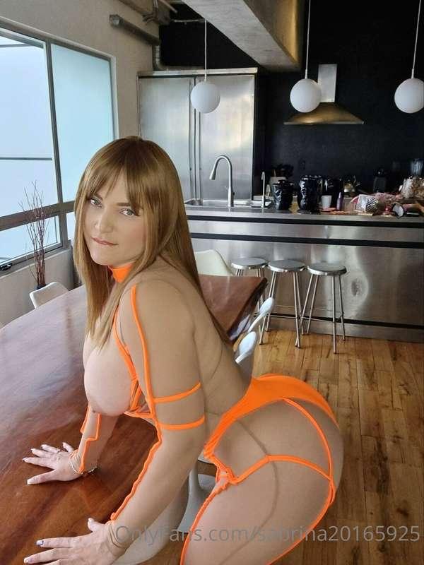 Tu 🍊 naranjita jugosa 😈