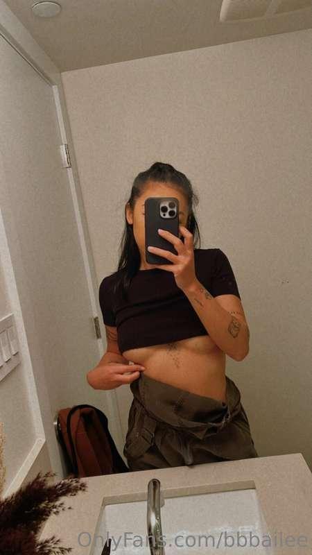 renoing in my short overalls all day, def no bra 😅. 
Side no..