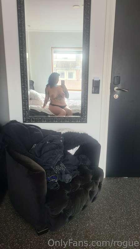 rogue image #0