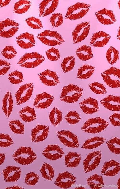Xoxo 💋 kisses from your favorite mistress