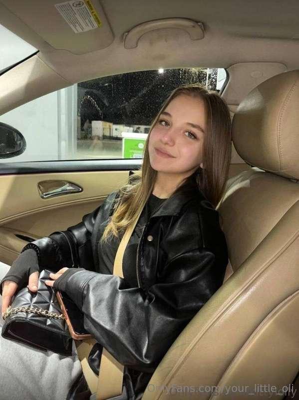 Real enchantress @kittylolly is the goddess of exclusive con..