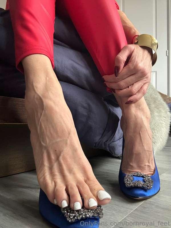 My veiny feet and hand are enough to make you explode