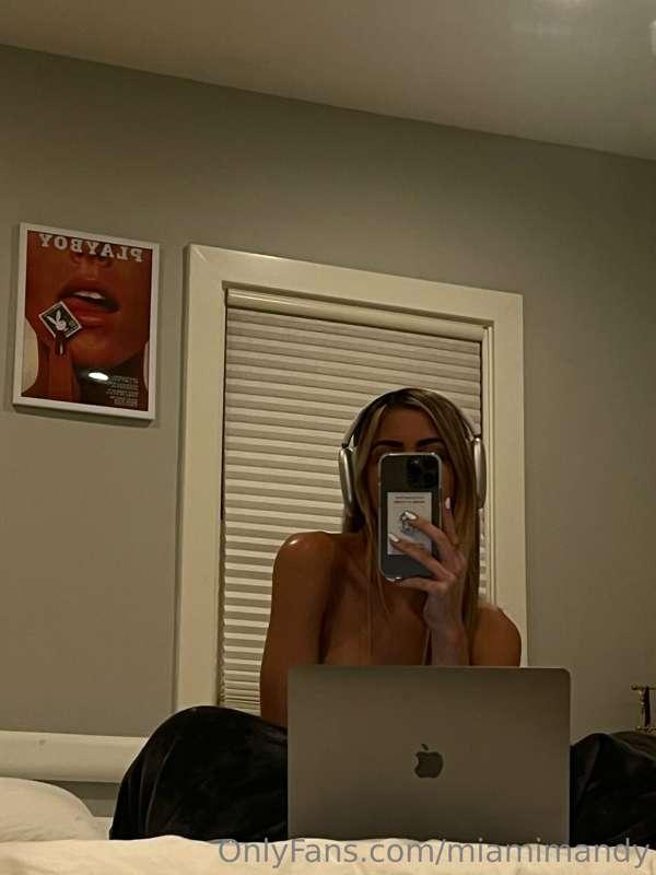 How I look when I'm chatting 🥰
