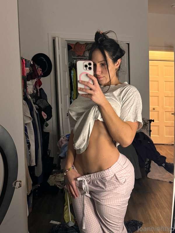 New subscribers join my VIP now 🌶️ $5 only 😳 @joanniefit 