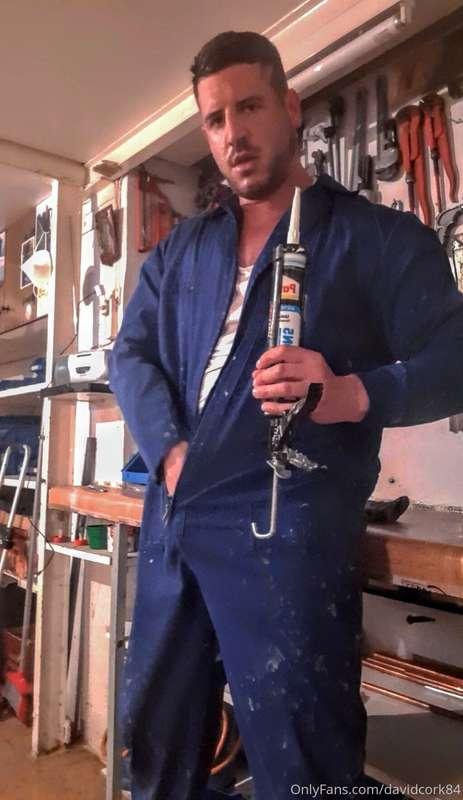 hey!!! Water leak at home? call the plumber.💧💧💧💧💧