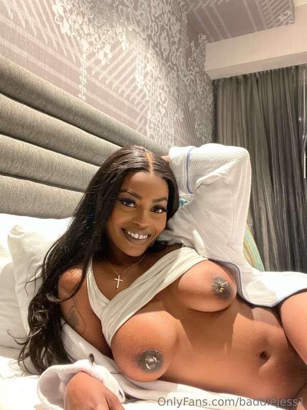 My live show is tonight baby. ❤️ you cumming? Join ready to ..
