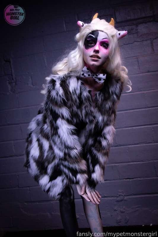 mypetmonstergirl image #1