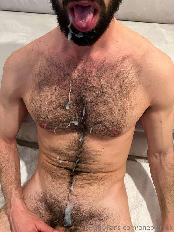 @dandyass emptied my eggs 🥚🥚💦. Happy Easter for your Dad 😈