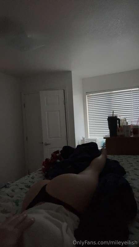 My body is aching for your touch 👄💋