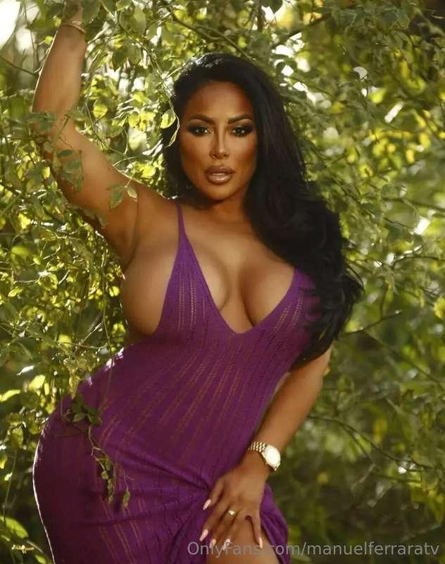 Kiara Mia had forgotten what a giant dick looks like - this ..