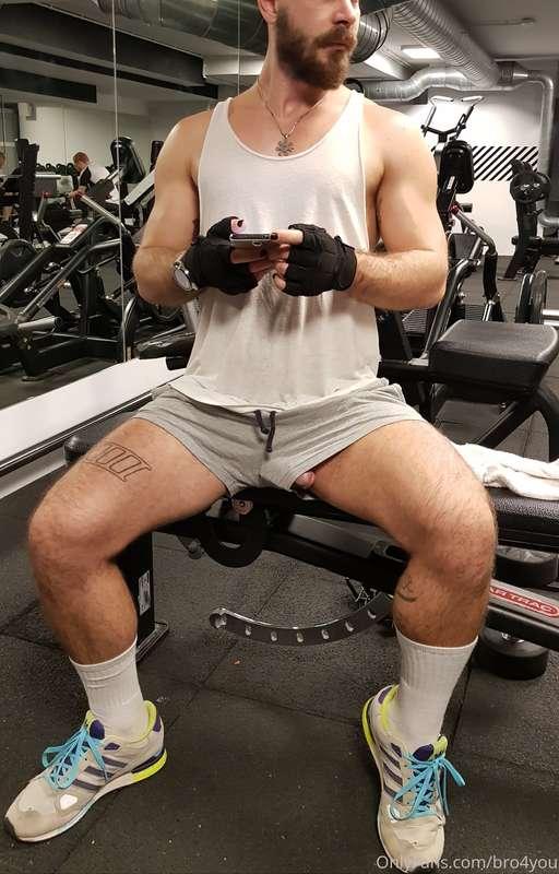 Underwear at the gym, no thank you!