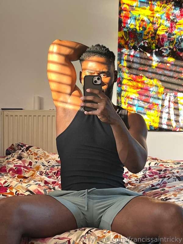 Miss you guys 🌝… suns out which means my BBC is coming out a..