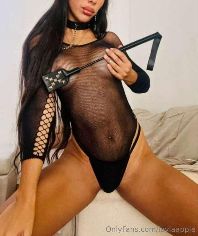 ## 🖤⛓ @mistressninaaa ⛓🖤 DOMINATRIX NINA  ⚡️⚡️I want a guy w..