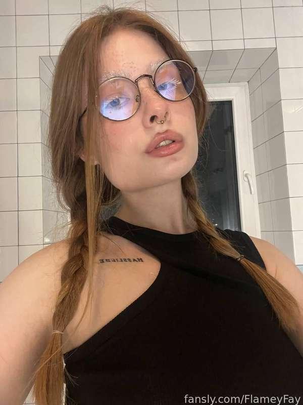 You should let me step on you and then sit on your face ✨

✦ #glasses #lifestyle #gfe #redhead #natural #anime #petite #cute #skinny #fyp ✦
