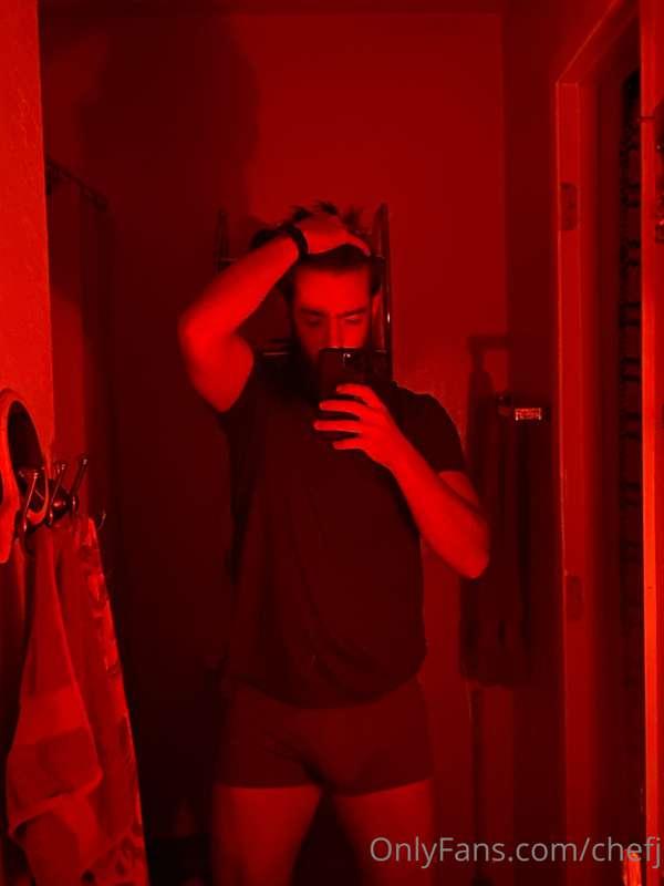 Hi babes ❤️ Tip me for a sneak peek of this tape I filmed 👀