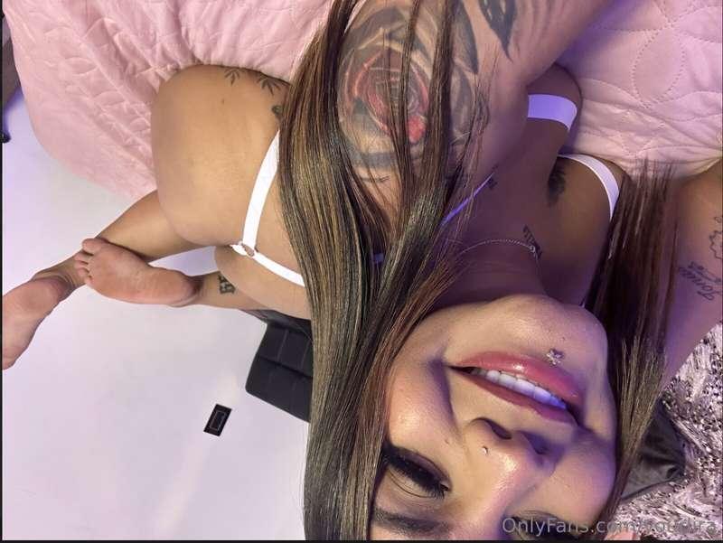 feeeling so naughty! wanna play with meee? 😈