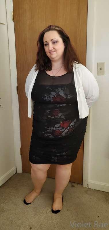 Tight rose dress, white cardigan and nude Cuban pantyhose!!