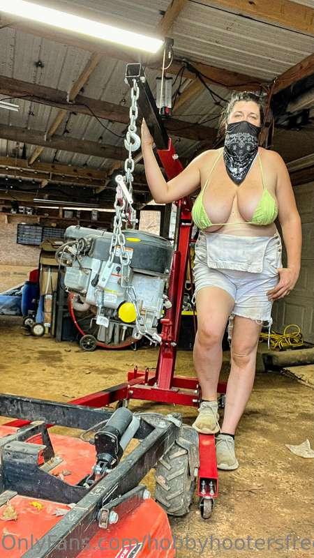 Do I hoist your engine?