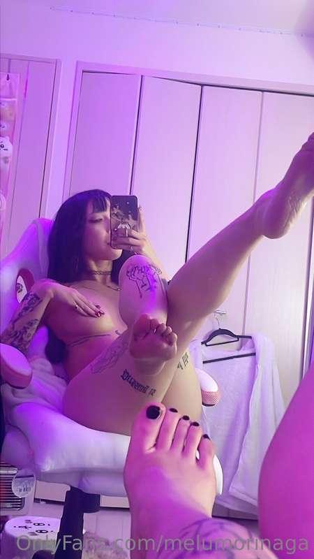 New nails💜🖤 Who wants to kneel down and suck?🗣️