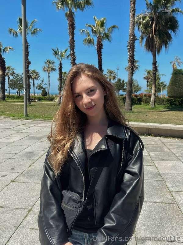 Black looks hot — maybe a little too hot. 🖤🔥Starting to thin..