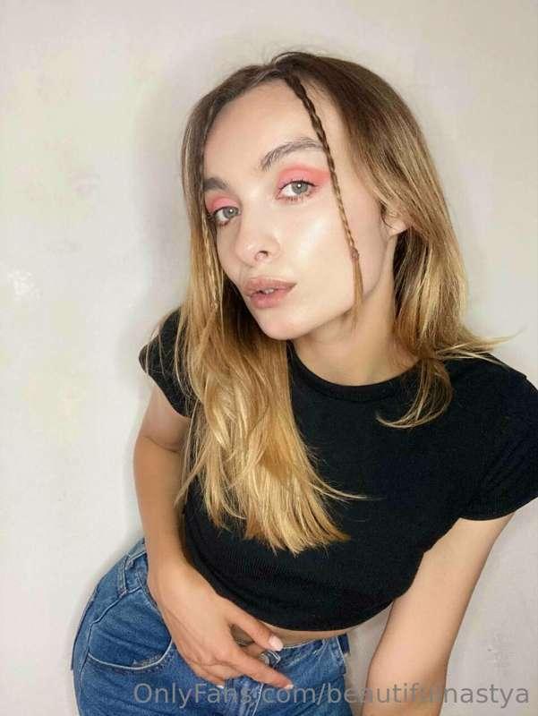 Happiness is not in money, not in a career, not in clothes. ..