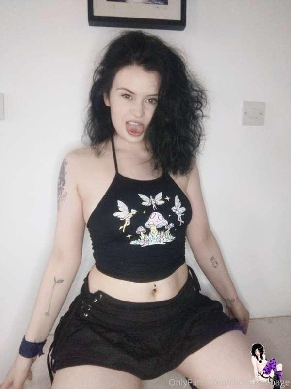 rhonafreepage image #0