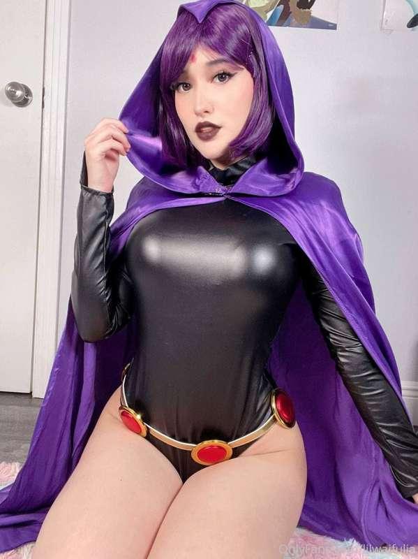 Raven 😈wants you to smack this ass til its purple 👅then stic..