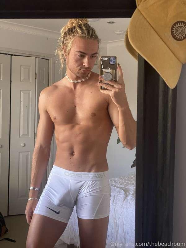 thebeachbum image #0