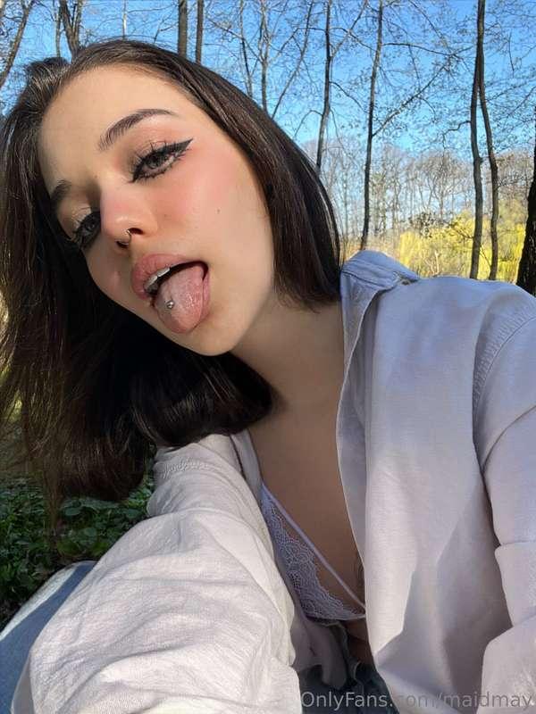 Before anyone sees, I'll show you mine 👅