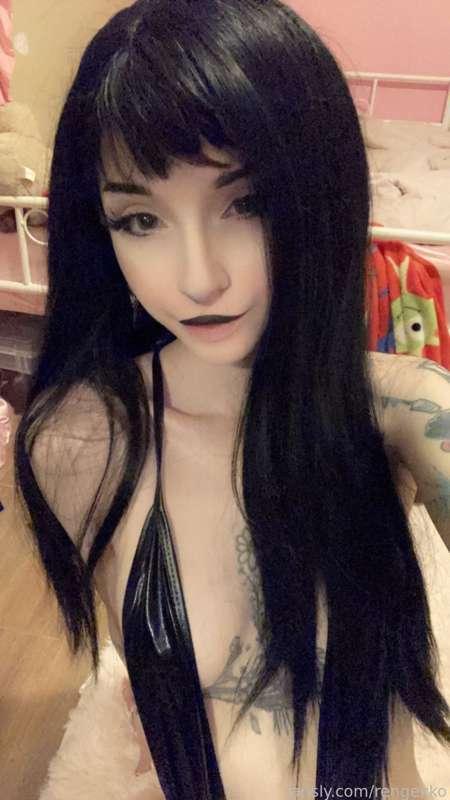 Free photoset! I hope you guys like emo girls 