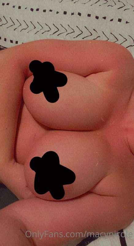 Follow my bestie
https://onlyfans.com/angel_sierra
