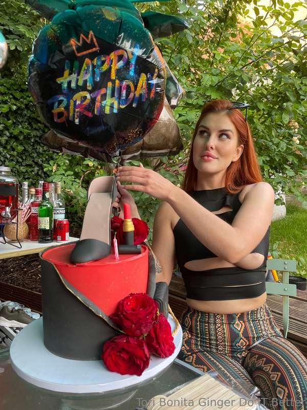 Do you like your Bday Naughty Girl 😈🥵