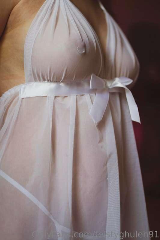 feistyghuleh91 image #3