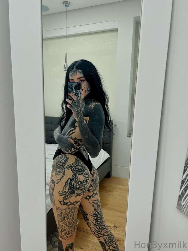 Good night 🖤🕷️