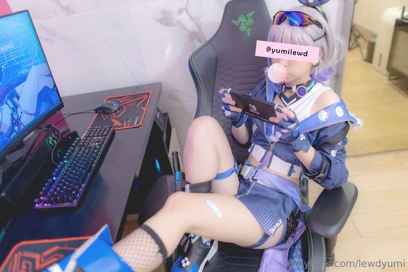 lewdyumi image #7