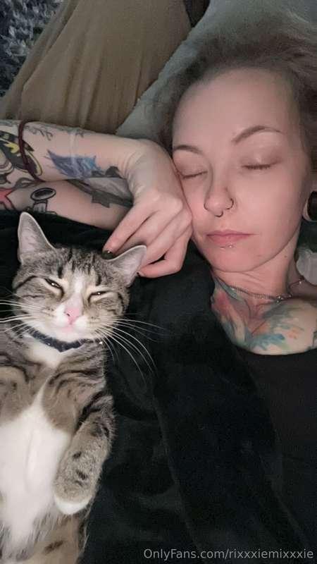 I have Covid 🤒 I’ve been trying to push through and I’m sorr..