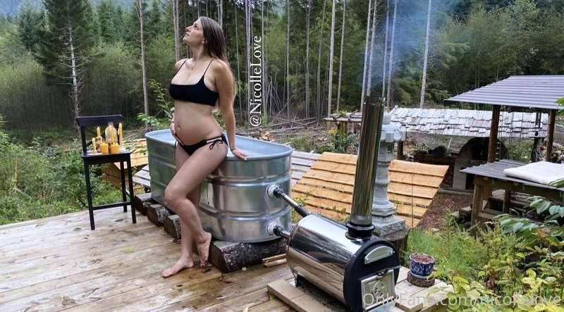 nicollelove image #0