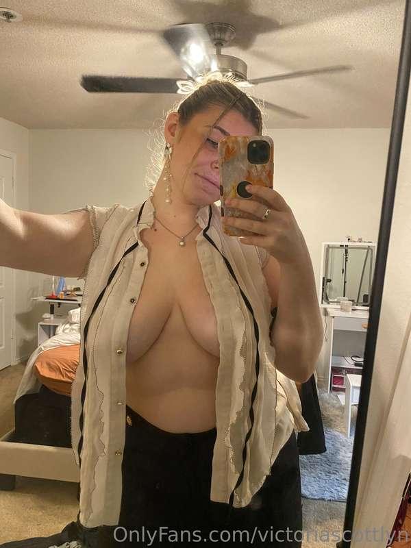 I'll take them off for you 💋
