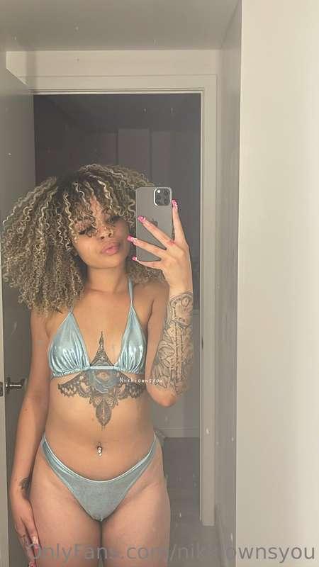 Im tryna see something long and hard🍆 that shoots out white ..