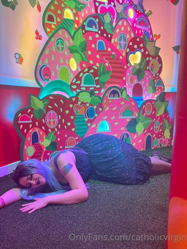 I go out sometimes🤣