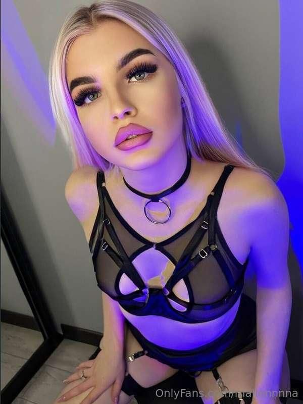 Cutie @auroraprincess777 with sweetie natural boobs💖
Text he..