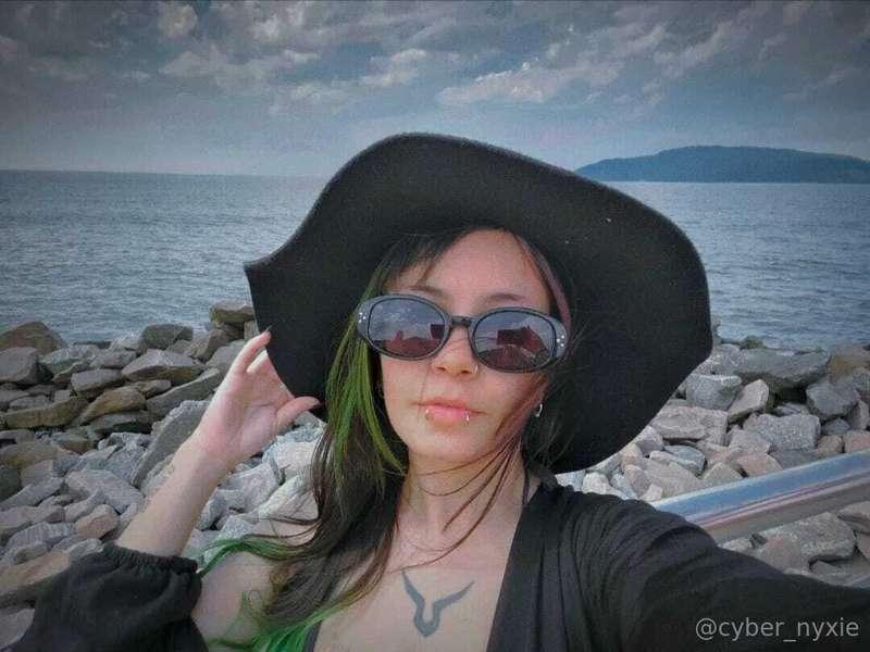 cyber_nyxie image #2