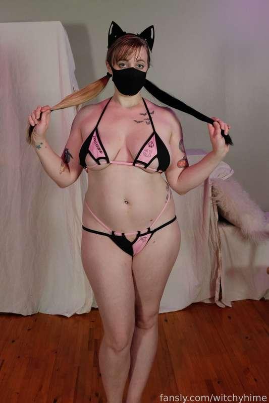 What excites you more, the twin tails or the cat ears? 😻

#fyp #twintails #pigtails #catears #nekomimi #bikini #kitty #brat #slut