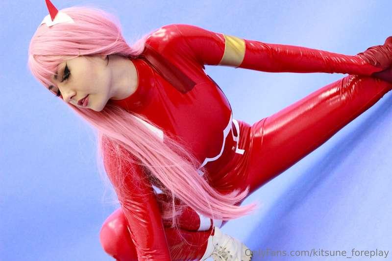 April Onlyfans Exclusives: 02 Plugsuit and Bunny Suit!! 1/2 ..
