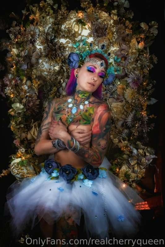 Topless Fairyqueen yay!
Some exclusive brand new fairytale f..