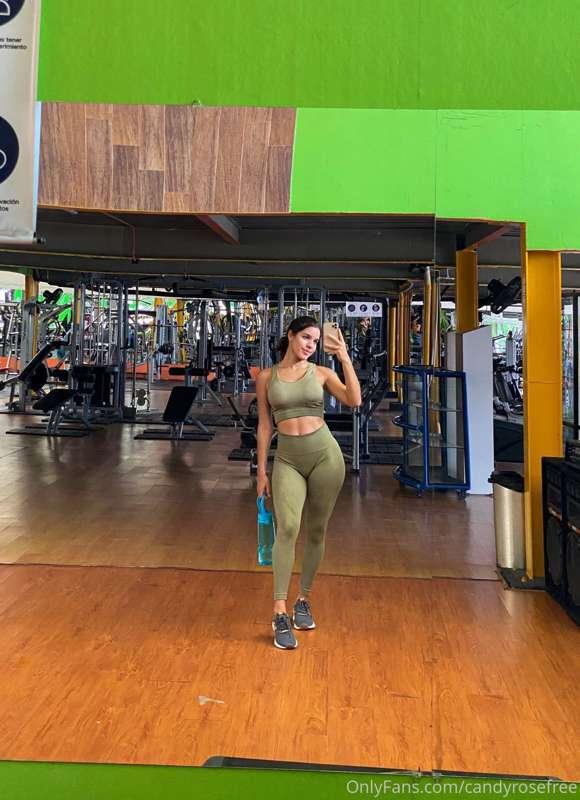 do u want me make me sweat? 💦