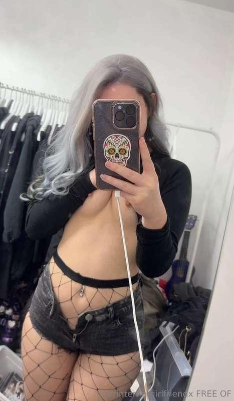 Tip to unlock my porn hub link 😛💜😈