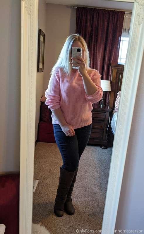 Just feeling cute 😊