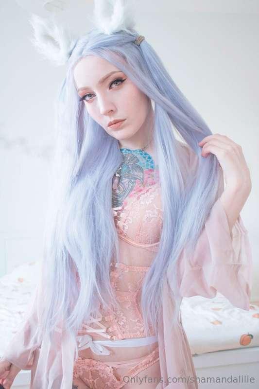 Do you like me in blue hair? 🤔